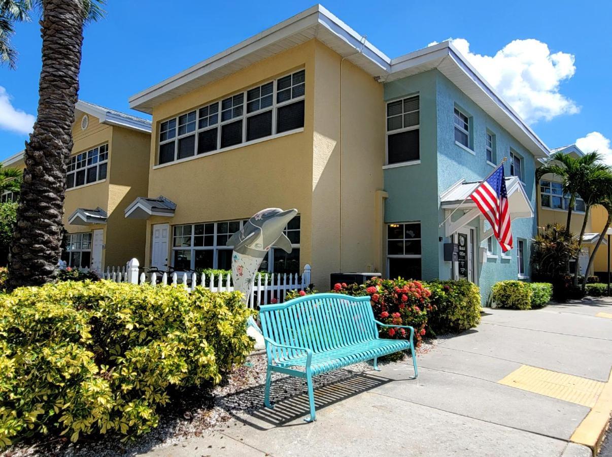 Barefoot Beach Resort Clearwater Beach Exterior photo